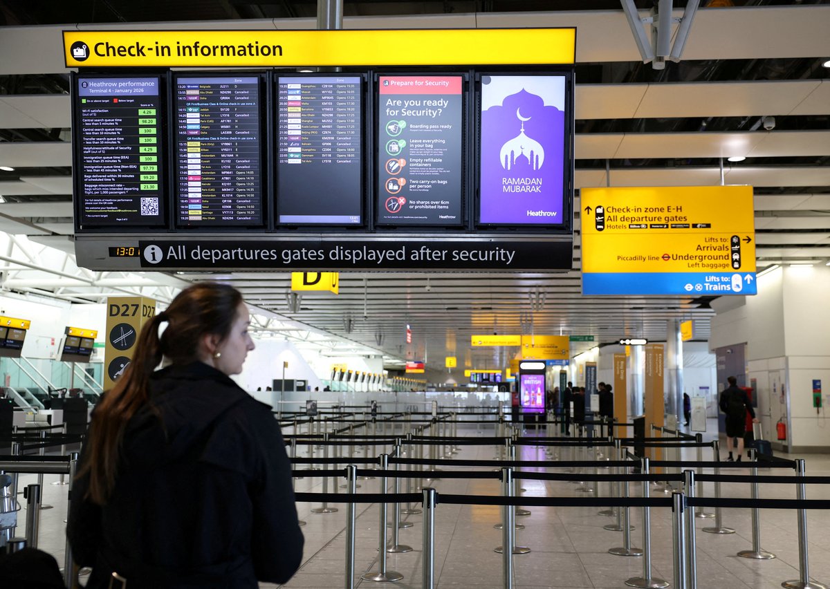 You are currently viewing Flights alert: UK issues global travel disruption warning over Donald Trump’s Iran war – London Evening Standard