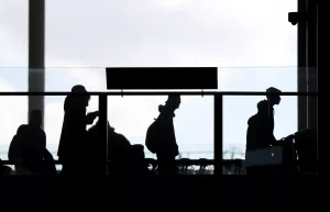 Read more about the article Europe flight chaos strands thousands across airports – Getaway Magazine