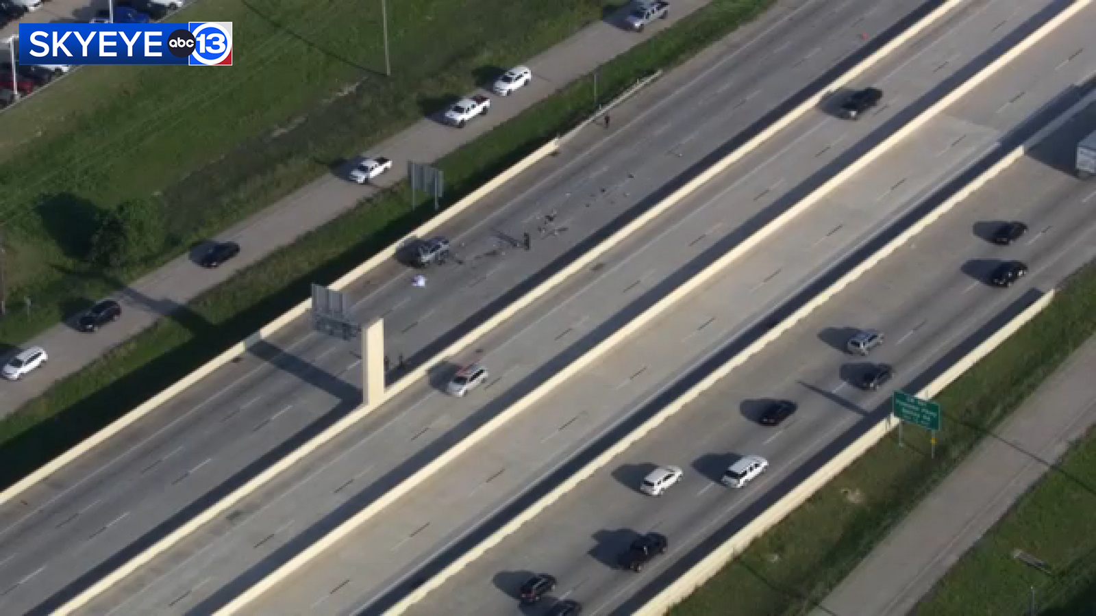 You are currently viewing 13 Alert Traffic: Highway 288 northbound lanes reopened at County Road 59 due to multi-car crash, TranStar says – ABC13 Houston