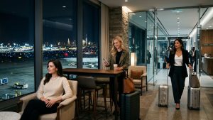 Read more about the article US Airport Hotels Redefine Overnight Layovers as Travelers Bypass Travel Chaos and Airport Disruptions for Premium Transit Comfort Stays in Los Angeles, Dallas, and Miami: New Aviation Updates – Nomad Lawyer