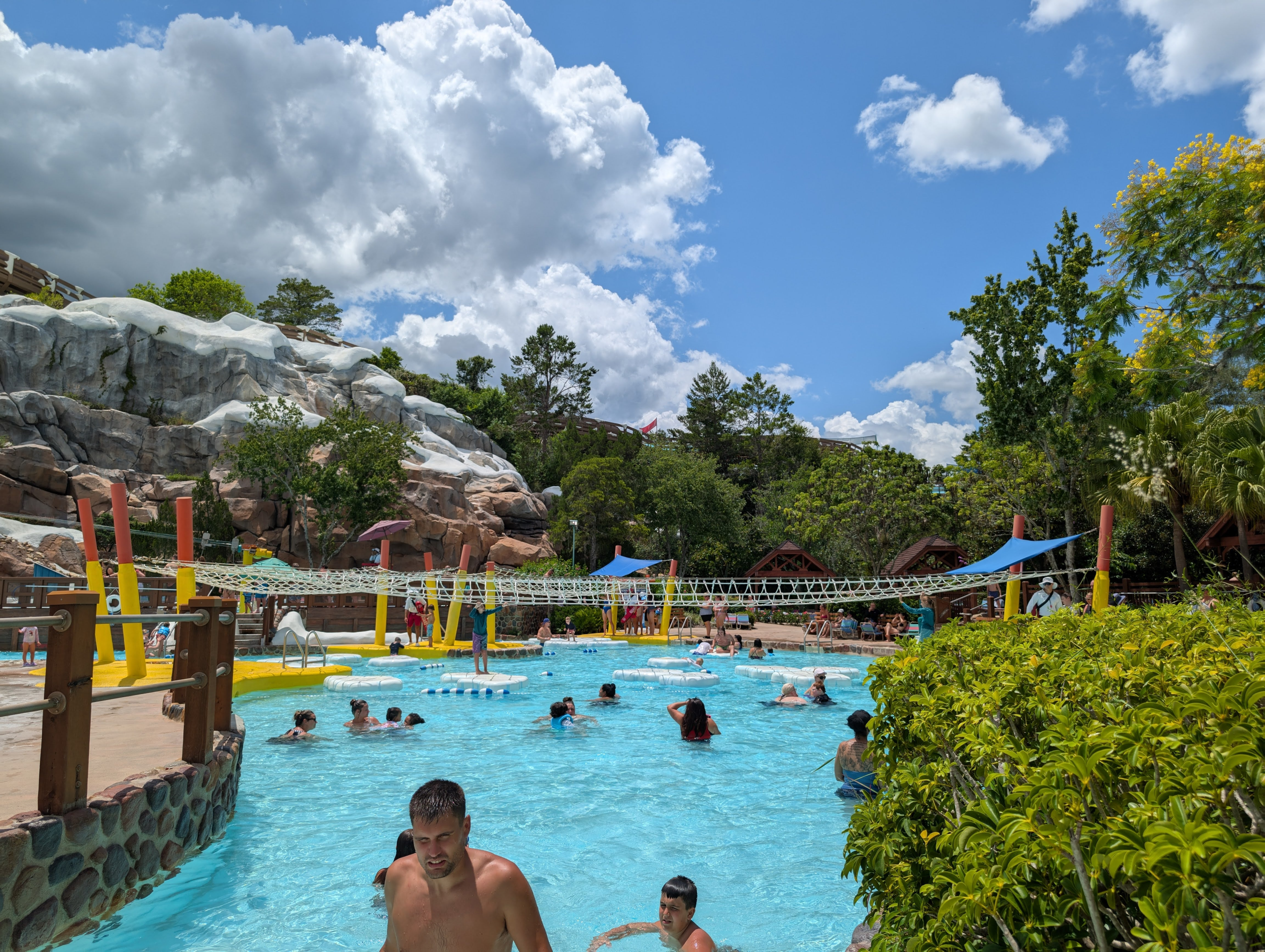 You are currently viewing The Best Travel Deals Available for Black Friday, Cyber Monday, and Travel Tuesday 2025 – Upgraded Points