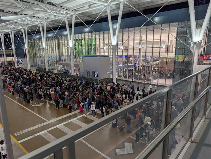 You are currently viewing How to get through TSA lines faster at Houston’s IAH and Hobby airports — without being turned back – Click2Houston