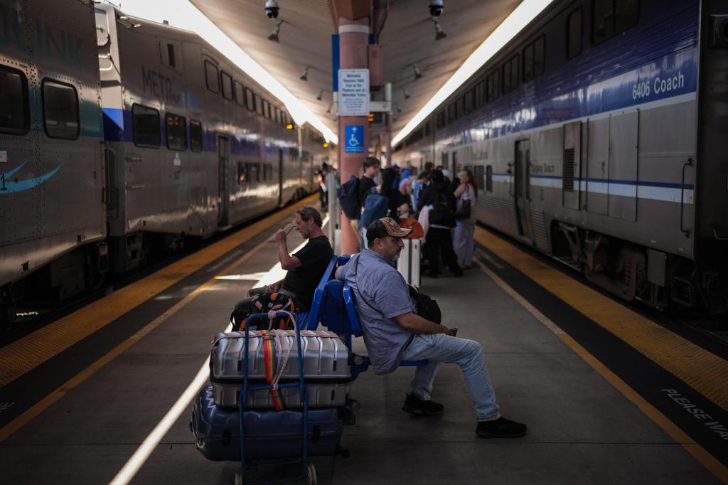 You are currently viewing Memorial Day: Higher fuel prices have some Americans scaling back their travel plans – San Diego Union-Tribune