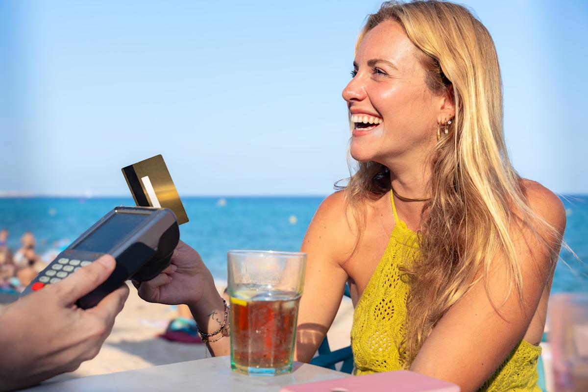 You are currently viewing Best travel credit cards for May 2026: Earn free flights, hotel stays, and more – Yahoo Finance