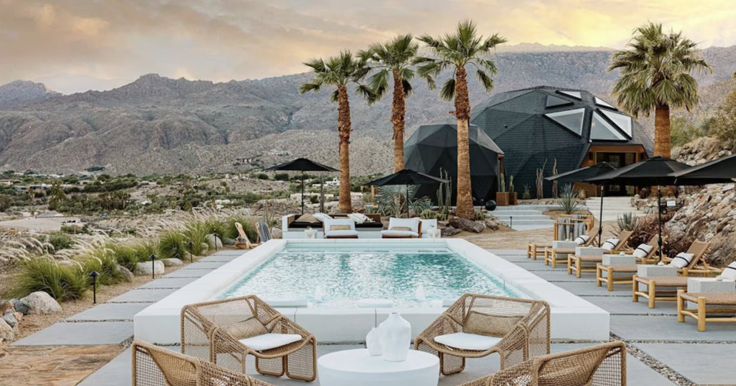 Read more about the article The Top Destinations to Visit in 2026, According to Vrbo – Popsugar