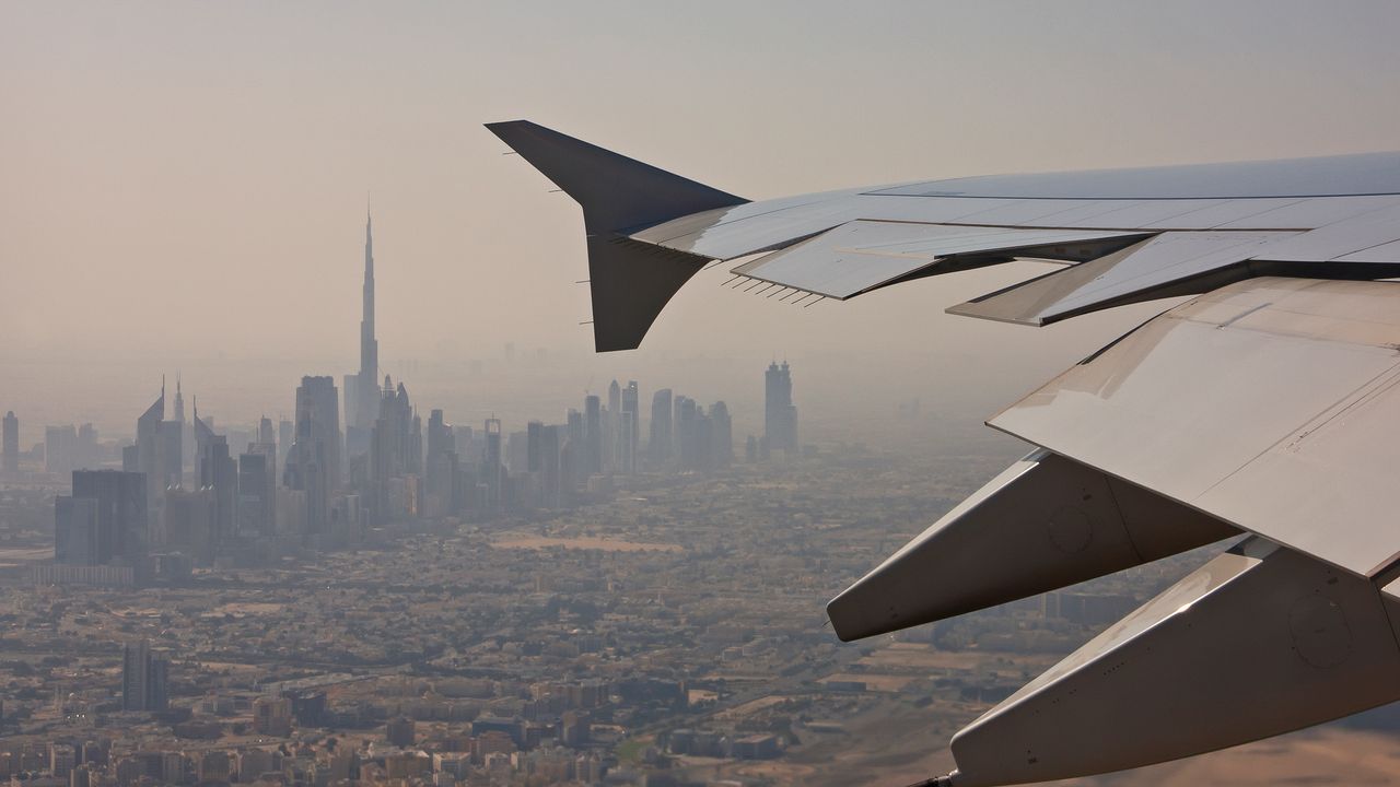 You are currently viewing Dubai and Middle East flight disruption: the latest updates as US-Iran tensions flare, with attacks on Bahrain, Jordan and Kuwait – Condé Nast Traveller Middle East