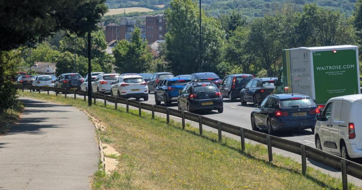 Read more about the article Isle of Wight travel and traffic updates on Monday June 15 – Isle of Wight County Press