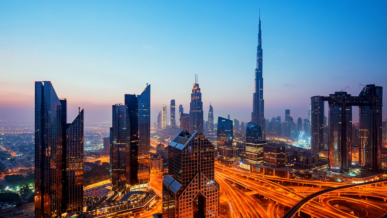 Read more about the article Is it safe to travel to Dubai? Latest advice – The Times
