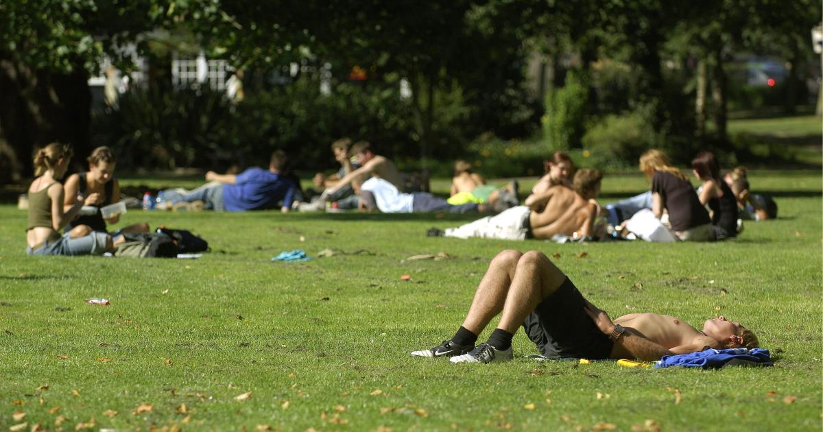 You are currently viewing Latest on school closures and travel disruption amid heatwave – Wilts and Gloucestershire Standard